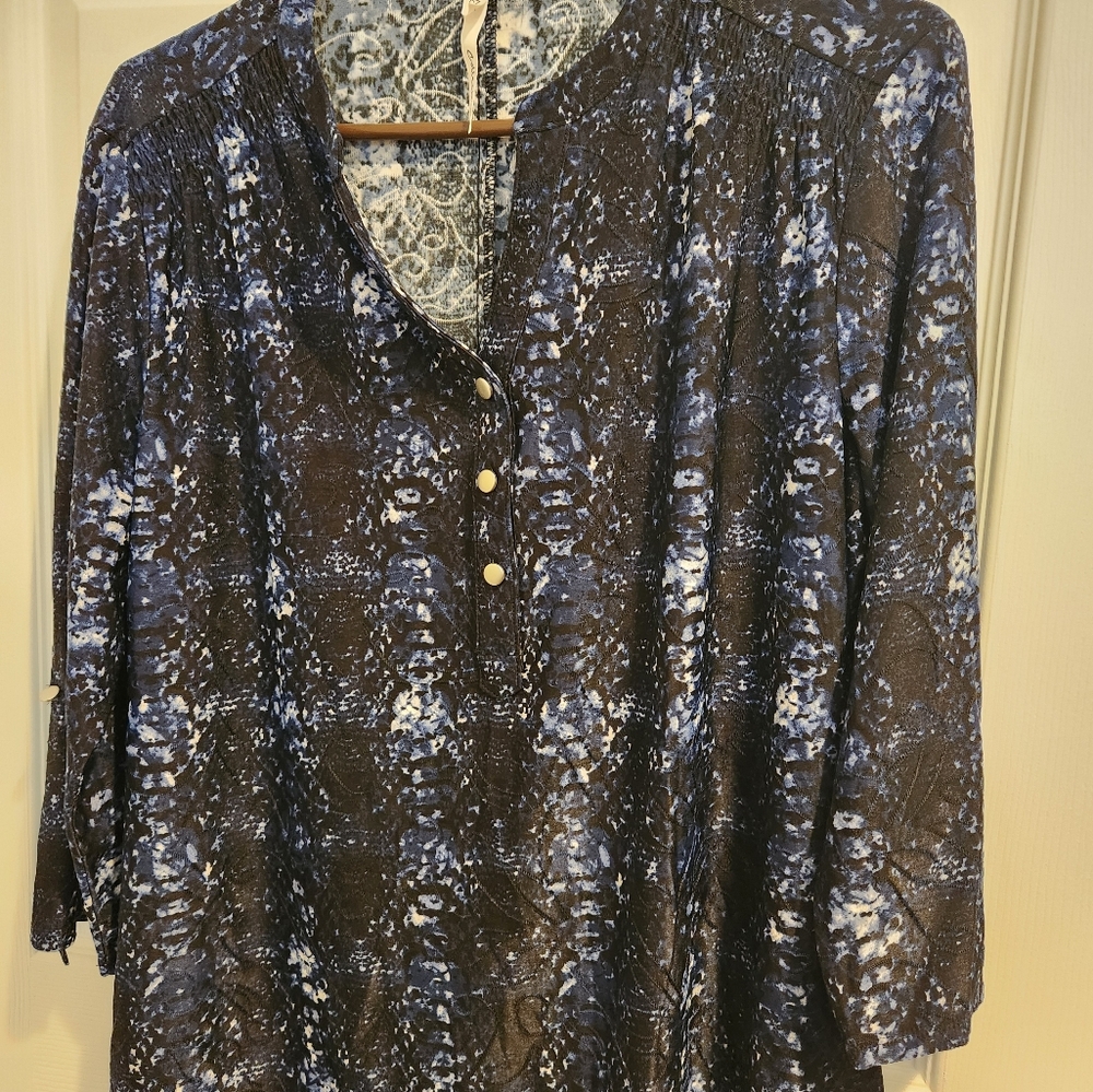 Women's NY Collection Navy and White Blouse